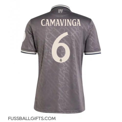 Real Madrid Eduardo Camavinga #6 Fußballbekleidung 3rd trikot 2024-25 Kurzarm